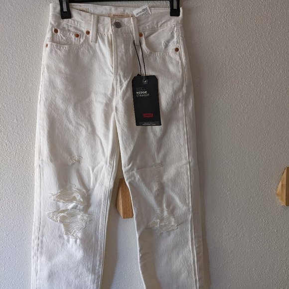 Levi's Premium Wedgie Straight Jean, White Distressed - Picture 1 of 7